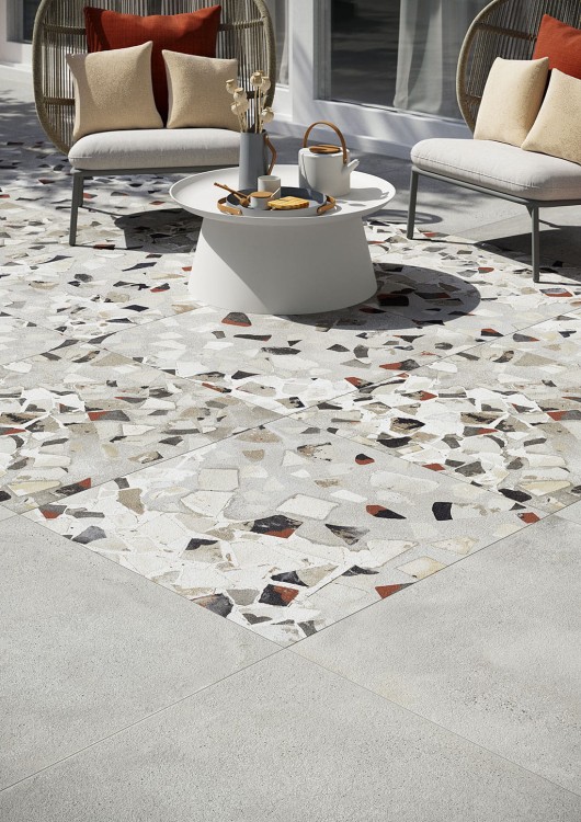 pavimenti-per-esterno_Ceramica-Fioranese_I-Cocci_CenereCenere-Spaccato-90x90-Esterno_2cm_2.jpg