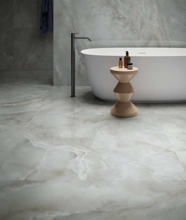 MAJESTIC_ONYX_IRON_GREY_BATHROOM_PART.jpg